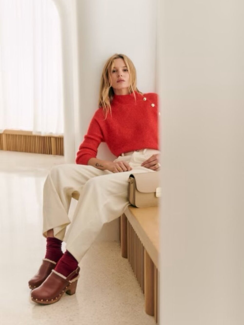 Sezane Trudy Jumper Red Size Medium Pullover Sweater Button Neck - Picture 11 of 12